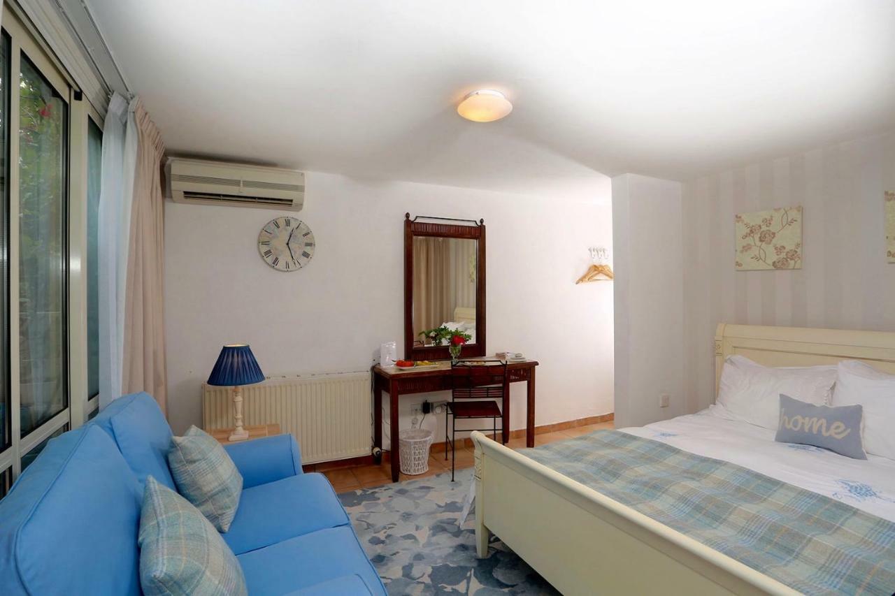 Sunny Garden Studio Hotell Nicosia Exteriör bild